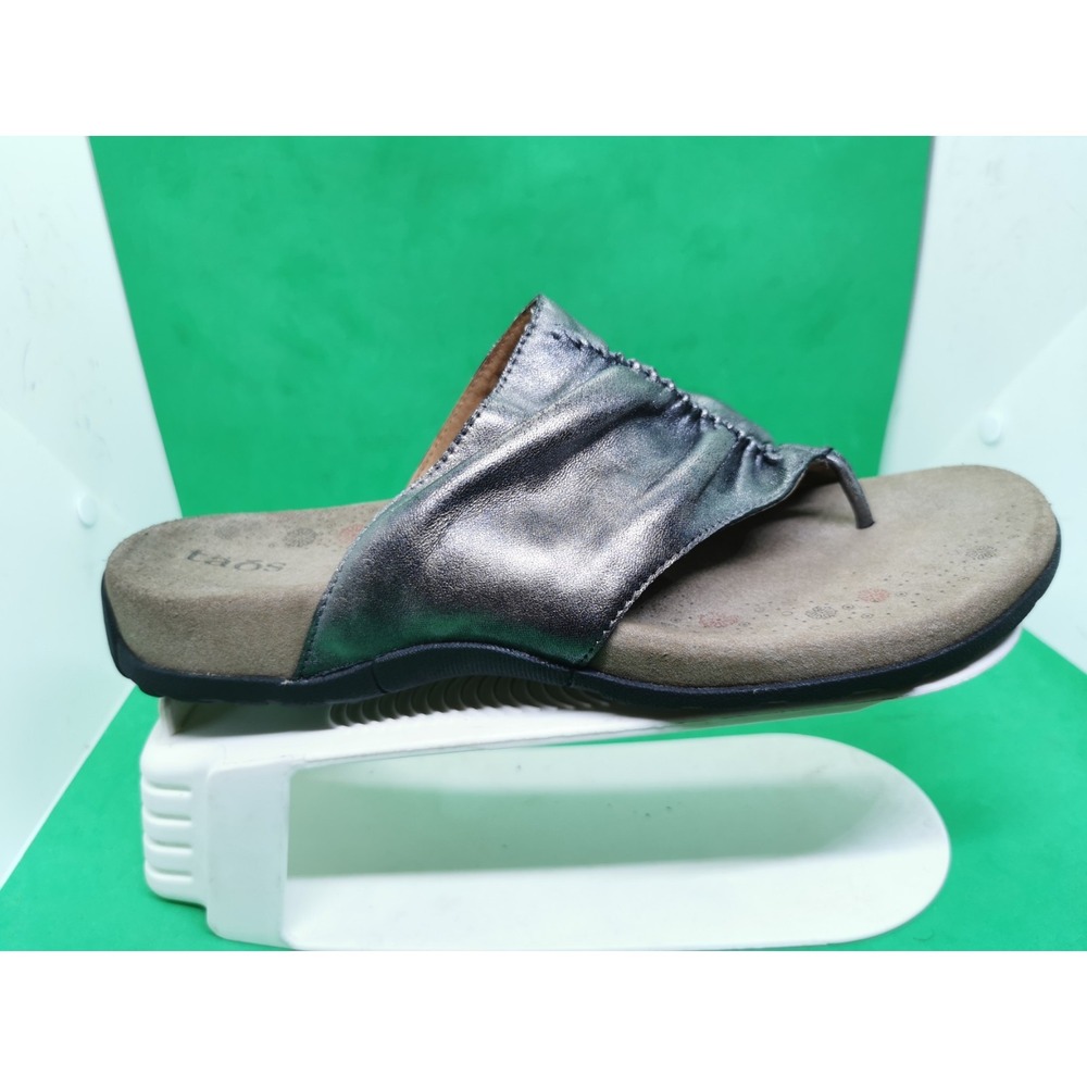 Women's Taos Gift 2 Size 10 Silver Gray Leather Very Comfortable Sandals Slip On - Picture 5 of 16